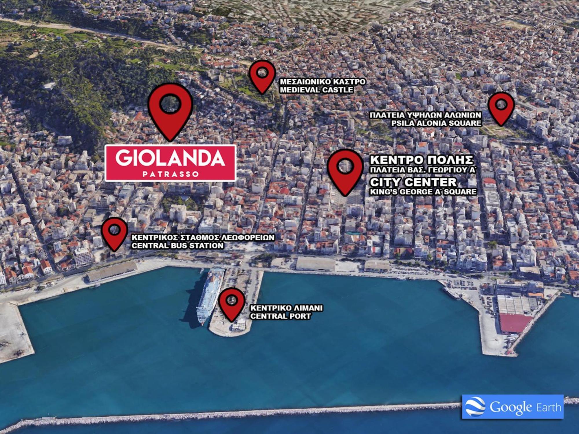 Giolanda Patrasso - Modern In The Center Of Apartment