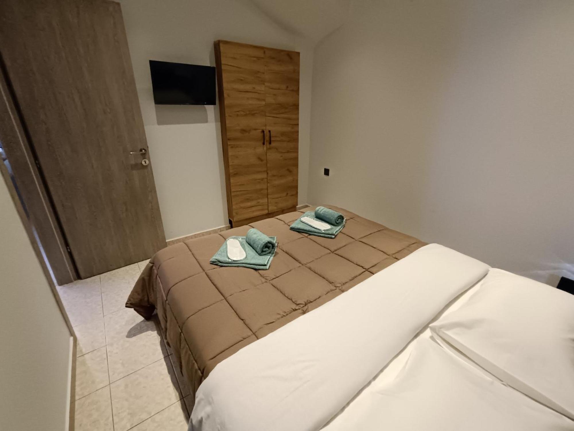 Giolanda Patrasso - Modern In The Center Of Apartment Patras
